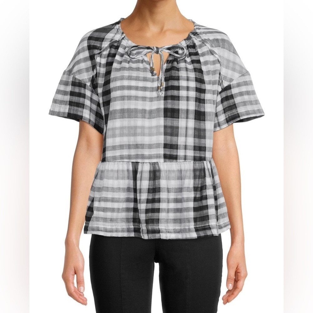 Time and Tru Black and White Plaid Blouse